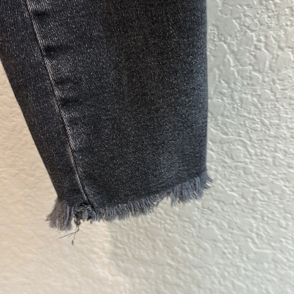 Free People size 27 raw hem ankle crop jeans - Picture 4 of 12